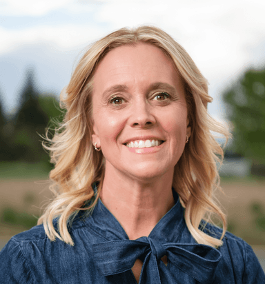 Manina Johnson, Highland Therapist